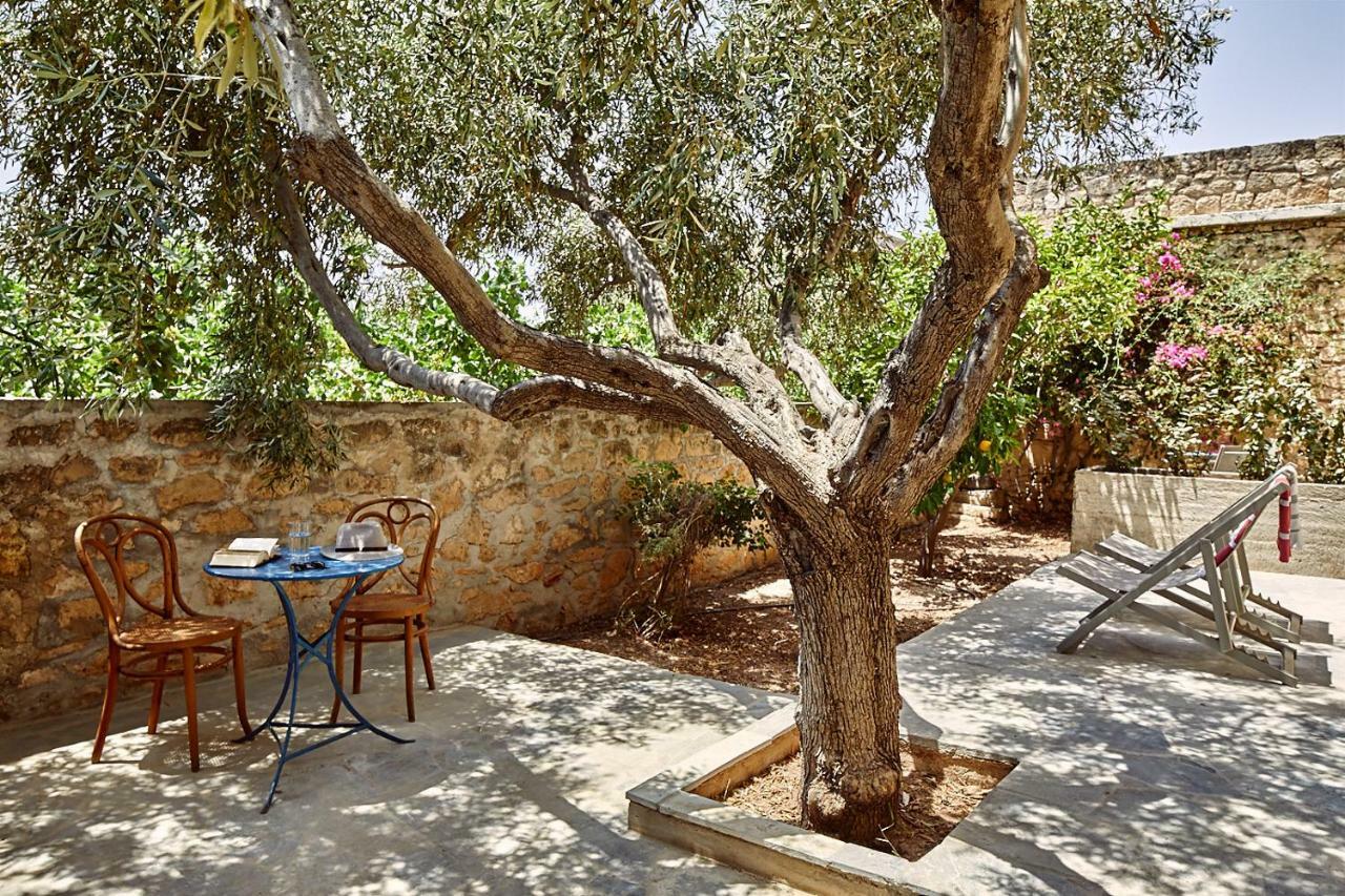 Nikolaou Art Residence Aegina Exterior photo